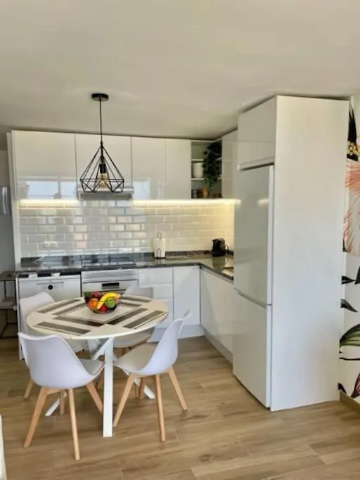 Luminoso Apartamento Con Vistas Al Mar Torremolinos 0*,  Spain